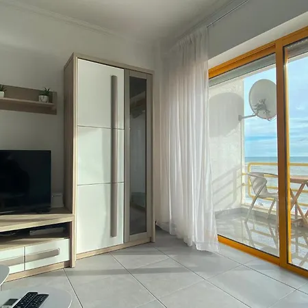 Apartment Frente Ii By Homeslow